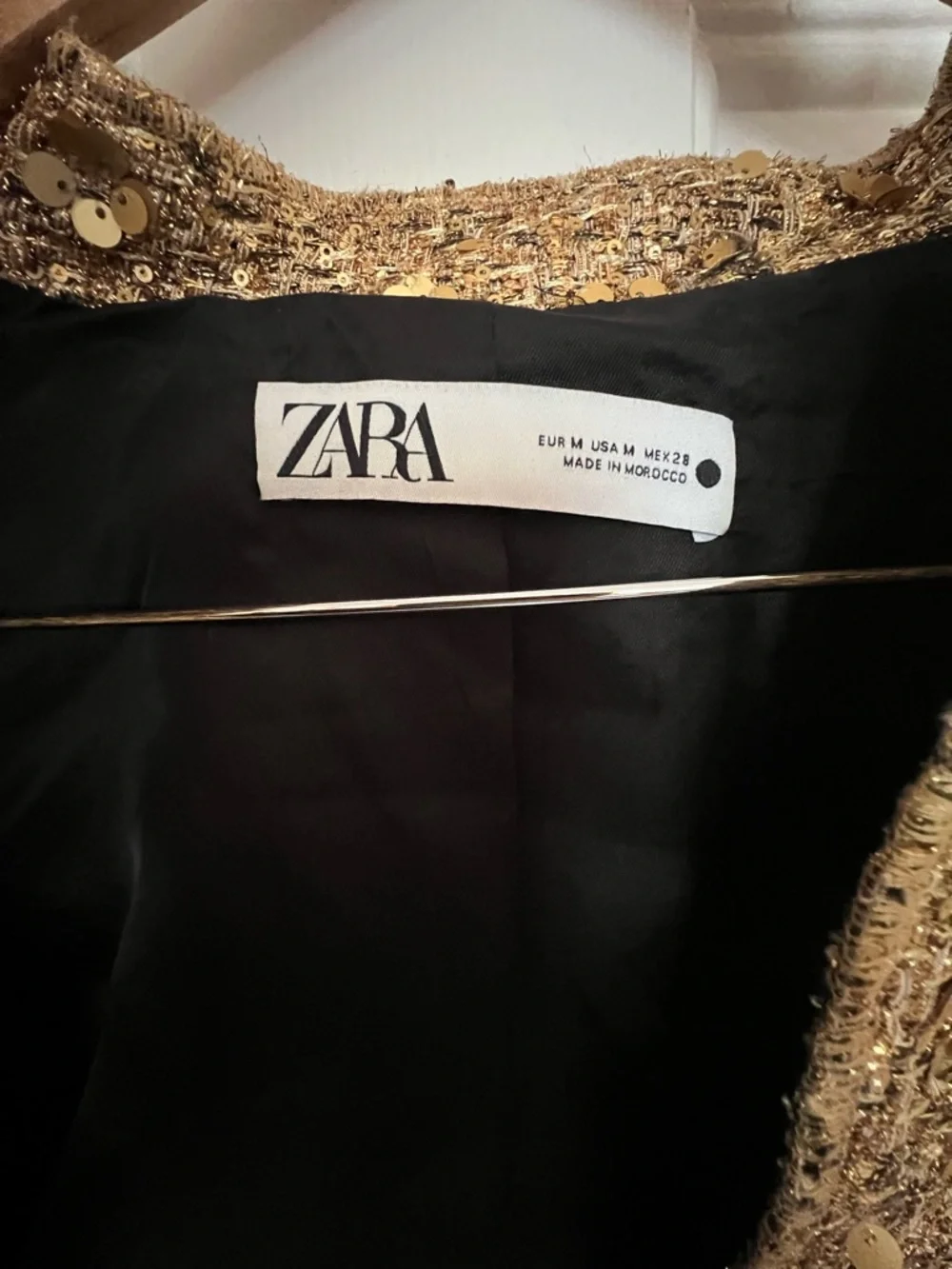 Zara Gold Sequin Tweed Jacket, size M - Picture 8 of 8